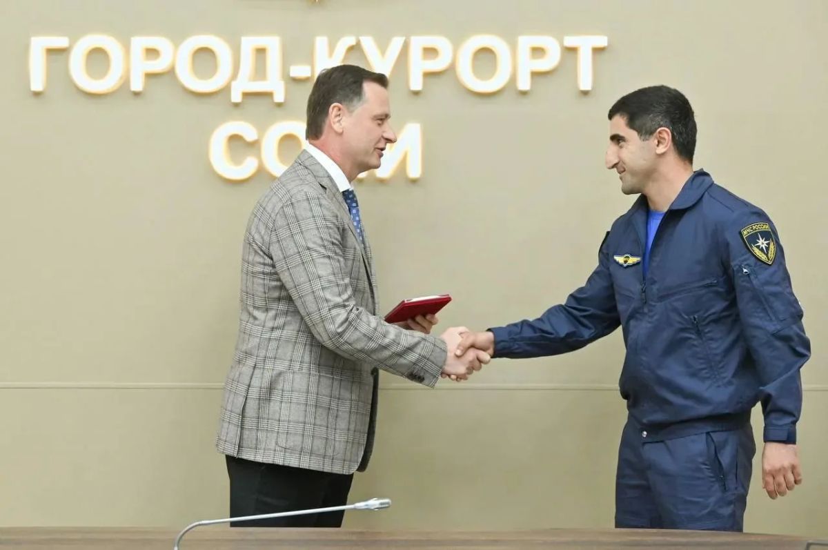 Экипаж посадил вертолёт с отказавшим двигателем Экипаж посадил вертолёт с отказавшим двигателем