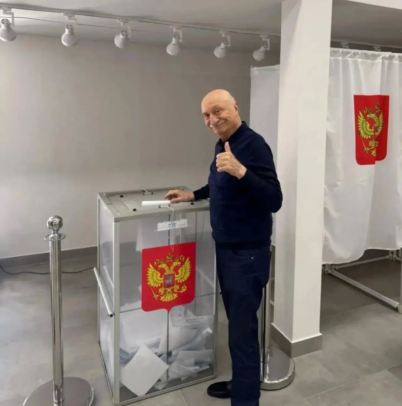 Сегодня свой выбор сделал Почётный гражданин Геленджика Фотий Иванович Эксизов Сегодня свой выбор сделал Почётный гражданин Геленджика Фотий Иванович Эксизов