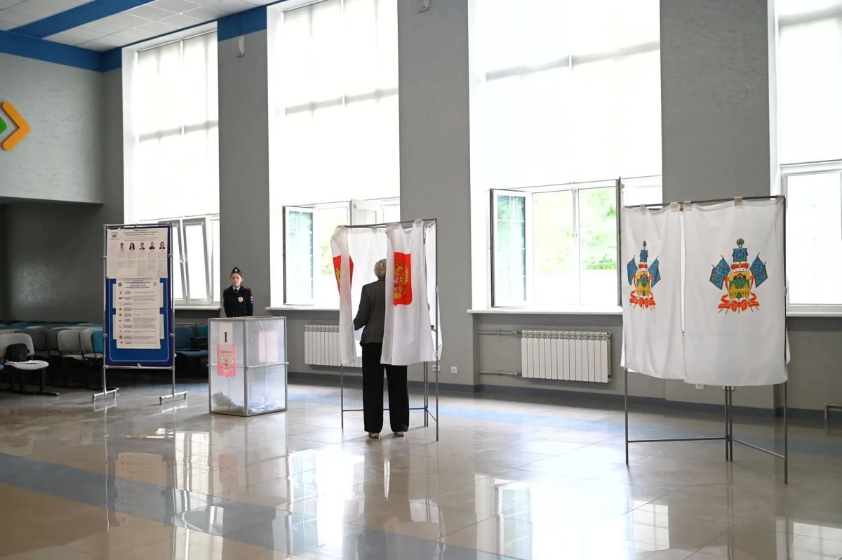 Вера Галушко проголосовала на выборах депутатов Госдумы Вера Галушко проголосовала на выборах депутатов Госдумы