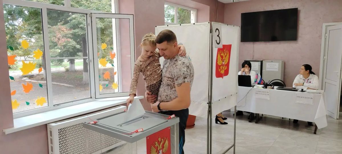 На выборы депутатов Госдумы всей семьей! На выборы депутатов Госдумы всей семьей!