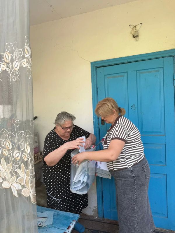 В АРМАВИРЕ ПРОДОЛЖАЮТ РАБОТУ ВЫЕЗДНЫЕ БРИГАДЫ ДЛЯ ГОЛОСОВАНИЯ НА ДОМУ В АРМАВИРЕ ПРОДОЛЖАЮТ РАБОТУ ВЫЕЗДНЫЕ БРИГАДЫ ДЛЯ ГОЛОСОВАНИЯ НА ДОМУ