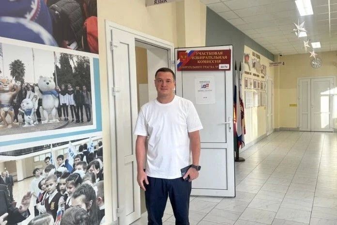 В голосовании на выборах в Государственную Думу РФ девятого созыва принимают участие депутаты Городского Собрания Сочи В голосовании на выборах в Государственную Думу РФ девятого созыва принимают участие депутаты Городского Собрания Сочи