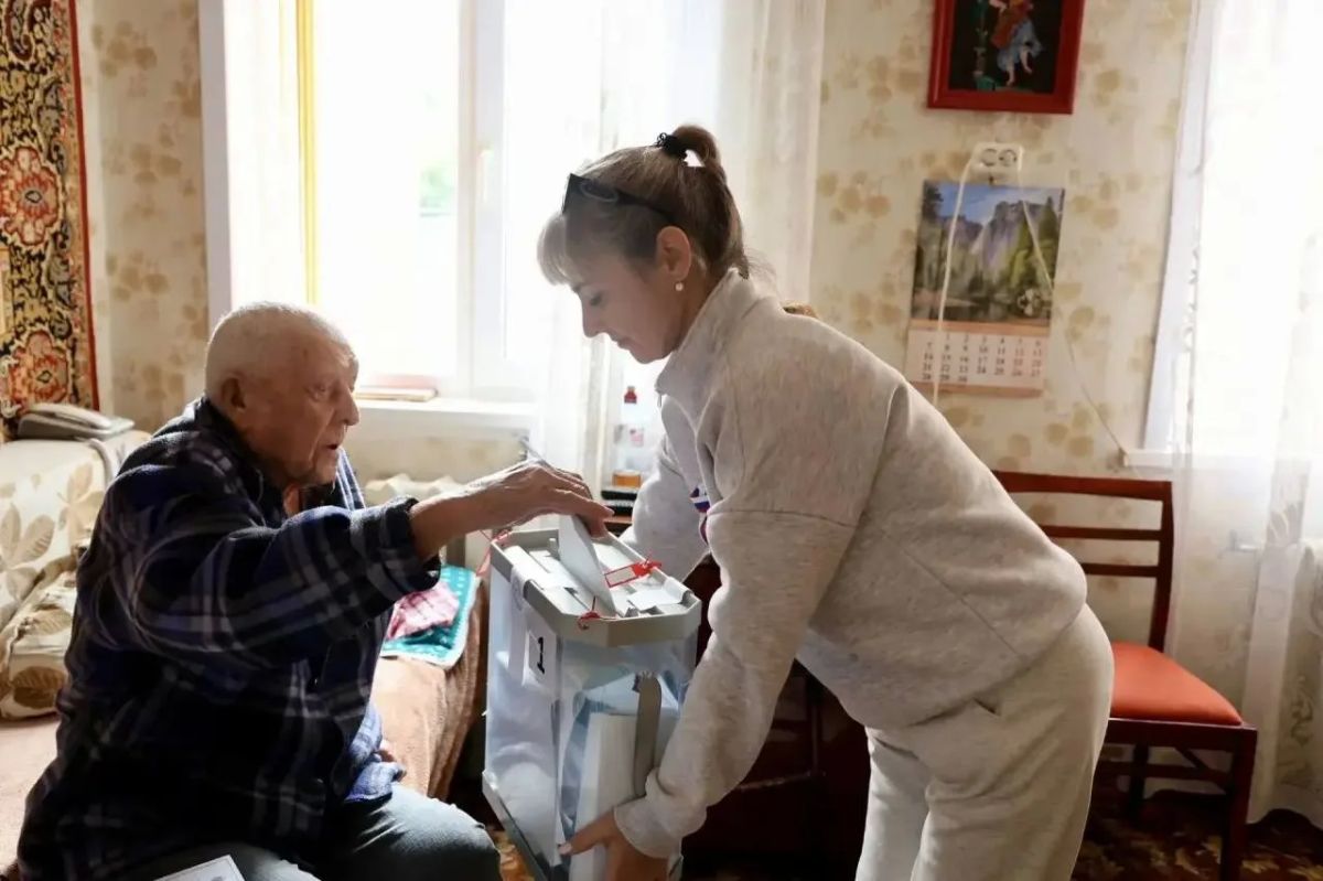 Завершился второй день голосования на выборах депутатов Госдумы России Завершился второй день голосования на выборах депутатов Госдумы России
