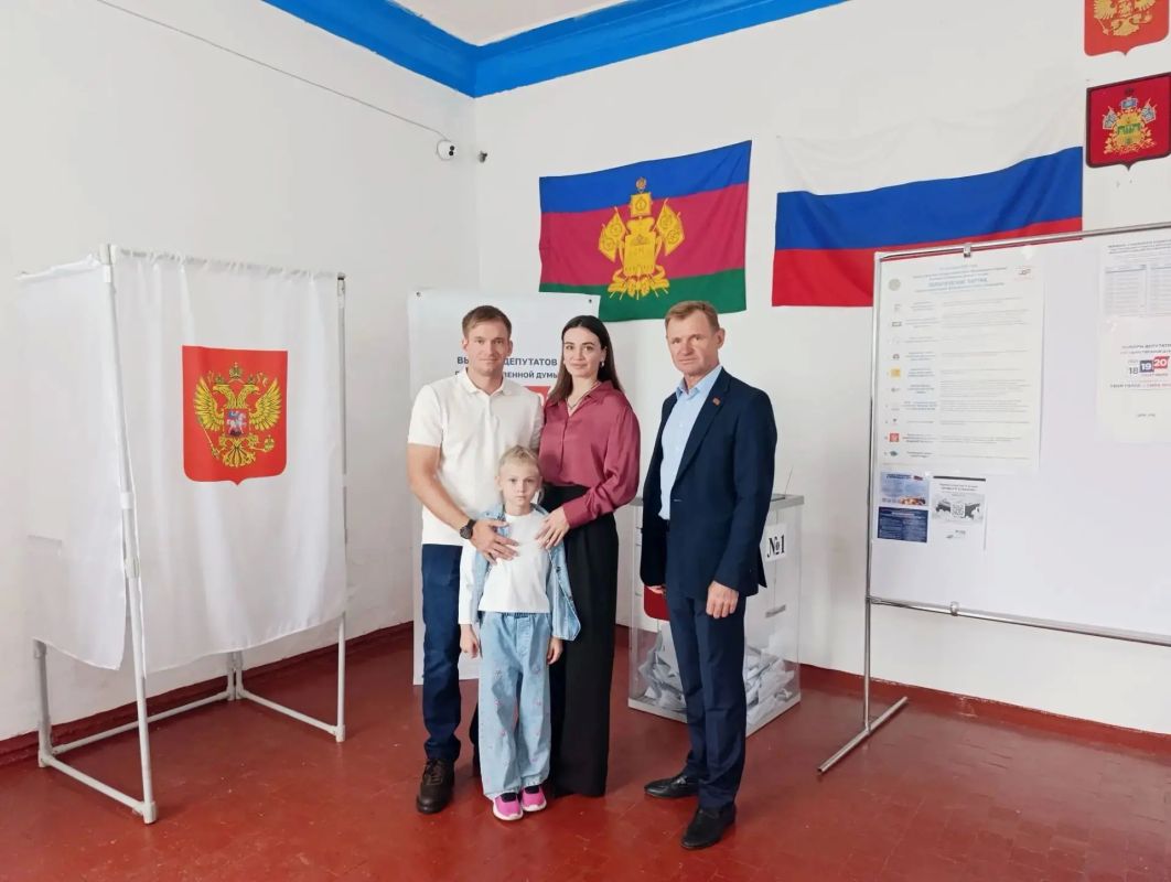 На выборы депутатов Госдумы всей семьей! На выборы депутатов Госдумы всей семьей!