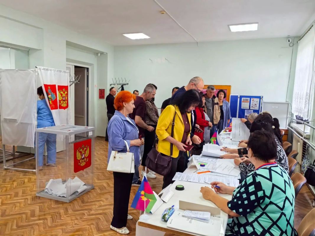 В 20:00 завершилось голосование на избирательных участках