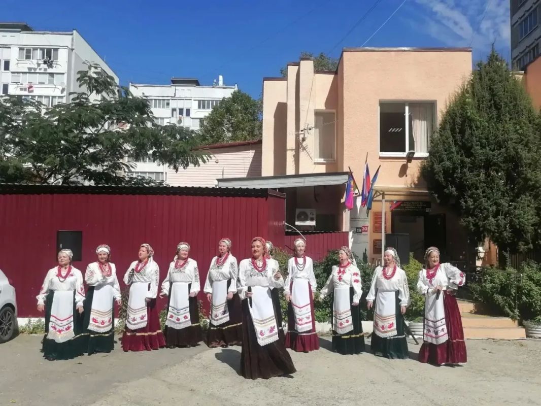 На избирательных участках Анапы организованы концертные программы