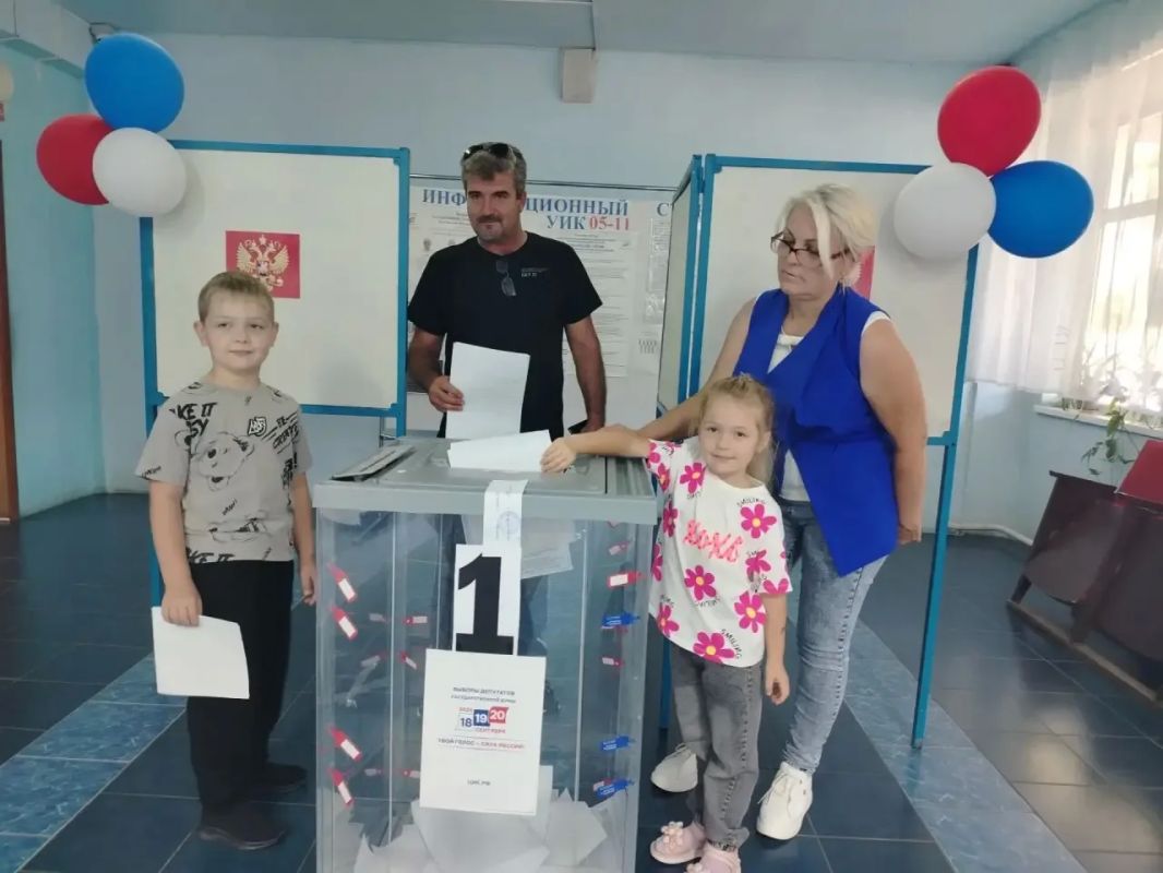 В 20:00 завершилось голосование на избирательных участках В 20:00 завершилось голосование на избирательных участках