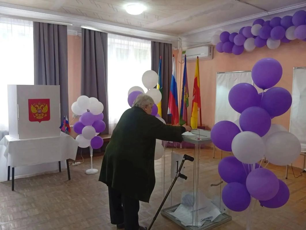 Третий день голосования: в Ейском районе люди с гражданской позицией! Третий день голосования: в Ейском районе люди с гражданской позицией!