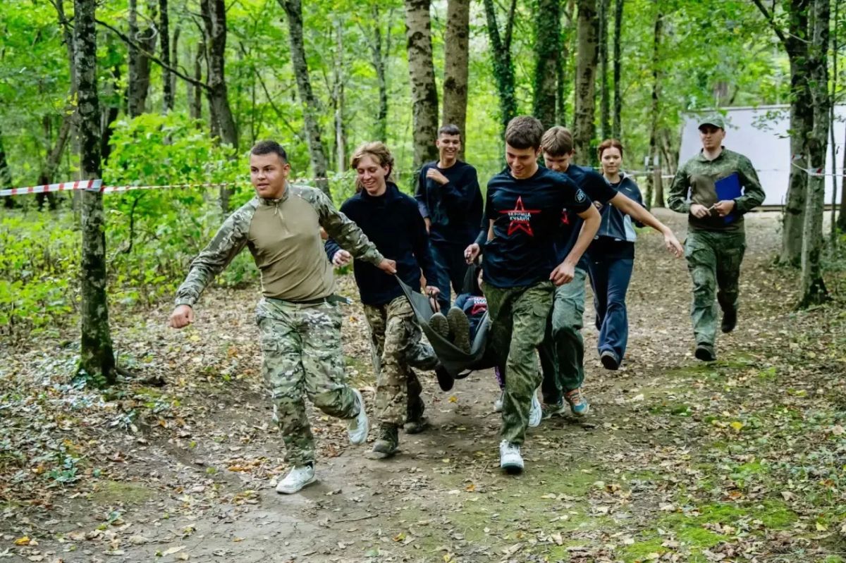 На Кубани прошел военно-патриотический слет «Зарница Кубани» На Кубани прошел военно-патриотический слет «Зарница Кубани»