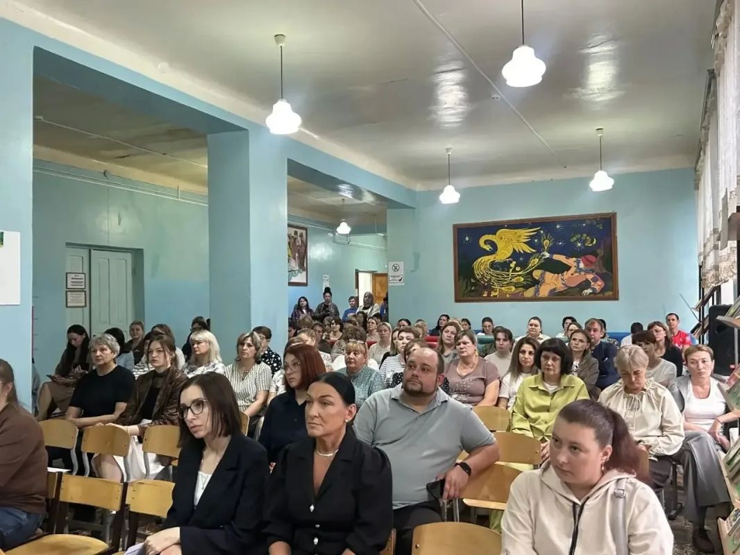 Прокуратурой Успенского района принято участие в общешкольном родительском собрании Прокуратурой Успенского района принято участие в общешкольном родительском собрании