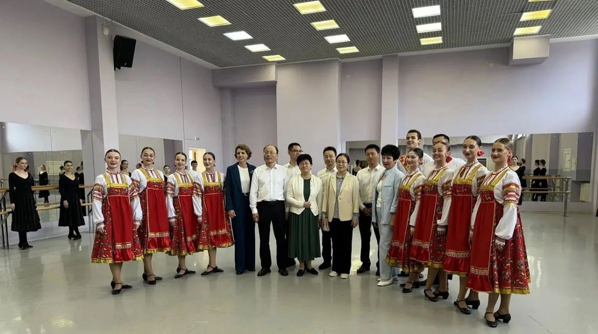 В преддверии празднования 233-летия Краснодара кубанскую столицу посетила официальная делегация представителей администрации китайского города-партнёра Цзиньхуа В преддверии празднования 233-летия Краснодара кубанскую столицу посетила официальная делегация представителей администрации китайского города-партнёра Цзиньхуа