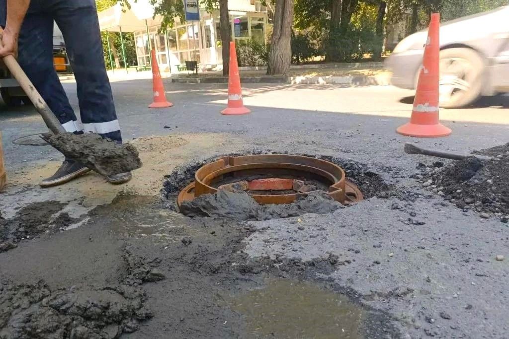 ГУП КК «Кубаньводкомплекс»: ремонт водопроводных колодцев ГУП КК «Кубаньводкомплекс»: ремонт водопроводных колодцев