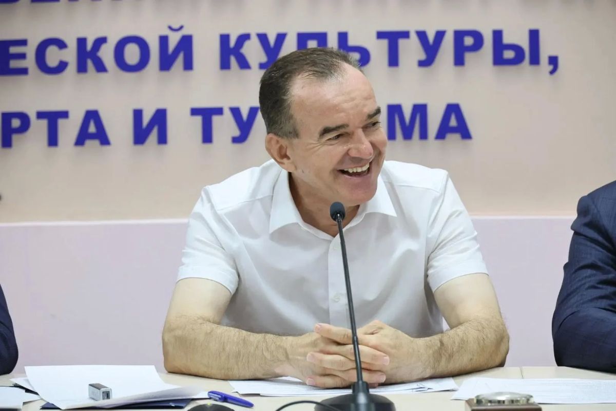Вениамин Кондратьев встретился с победителями X Всероссийской летней универсиады Вениамин Кондратьев встретился с победителями X Всероссийской летней универсиады