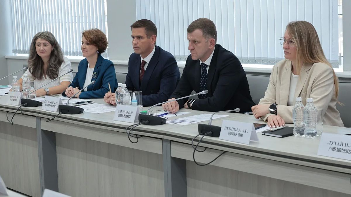 В преддверии празднования 233-летия Краснодара кубанскую столицу посетила официальная делегация представителей администрации китайского города-партнёра Цзиньхуа В преддверии празднования 233-летия Краснодара кубанскую столицу посетила официальная делегация представителей администрации китайского города-партнёра Цзиньхуа