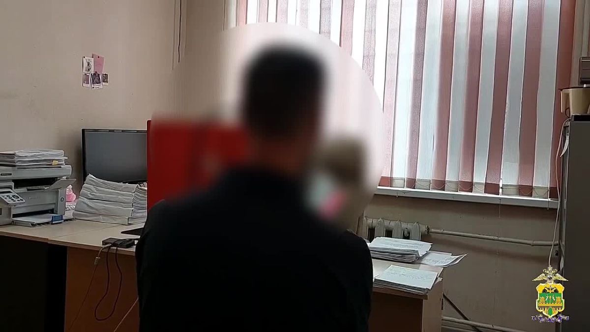 Семейная пара из Белореченска подозревается в хищении денег при продаже ОСАГО