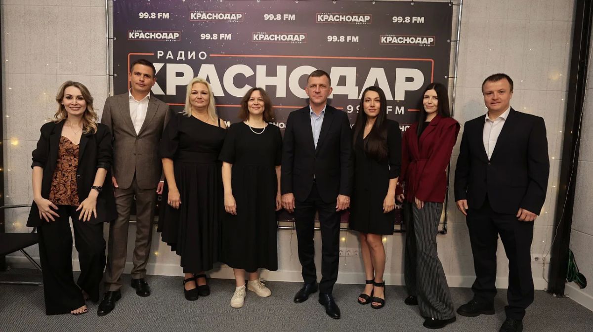 Ровно три года назад в кубанской столице заработала радиостанция «Краснодар» Ровно три года назад в кубанской столице заработала радиостанция «Краснодар»