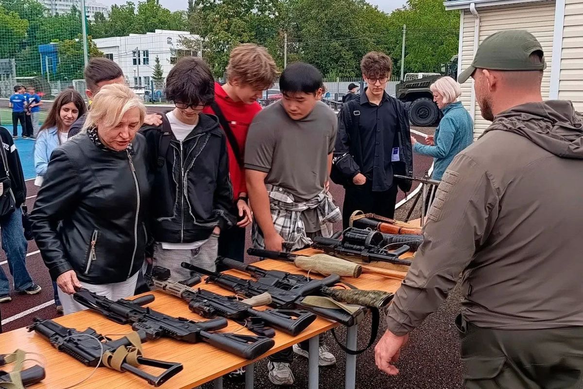 В Краснодаре росгвардейцы представили технику и вооружение на военно-патриотическом фестивале