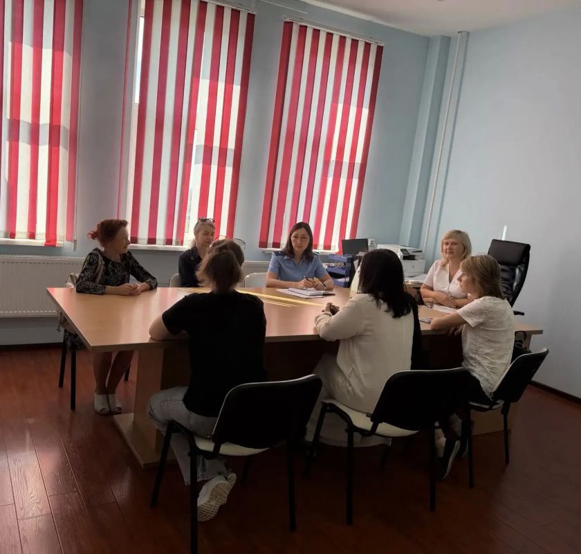 Прокуратура Кавказского района совместно с ГБУЗ «Городская больница города Кропоткина» МЗ КК провела прием граждан по обеспечению несовершеннолетних лекарствами и медицинскими изделиями