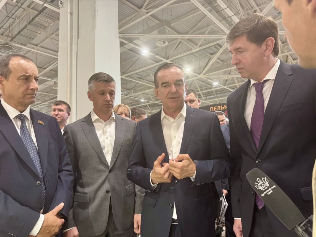 Вениамин Кондратьев посетил «Кубанскую ярмарку – 2026» Вениамин Кондратьев посетил «Кубанскую ярмарку – 2026»