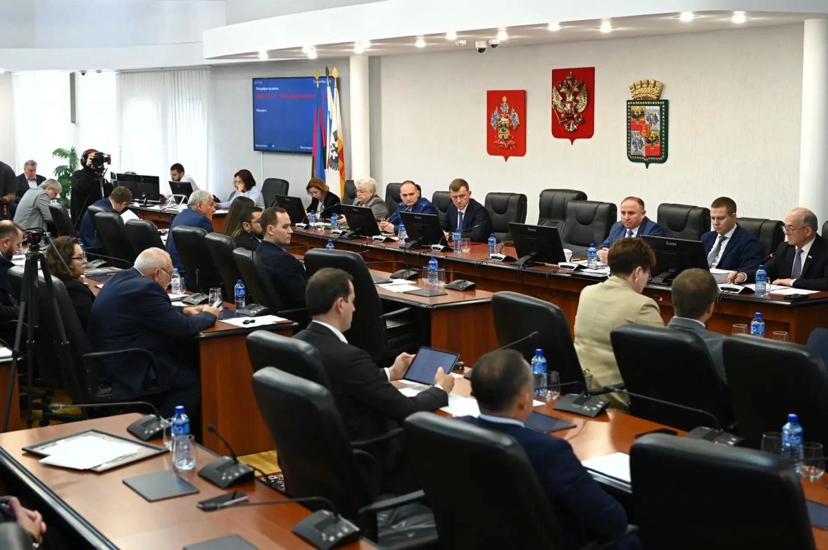 Городская Дума продлила увеличенную муниципальную выплату бойцам СВО Городская Дума продлила увеличенную муниципальную выплату бойцам СВО