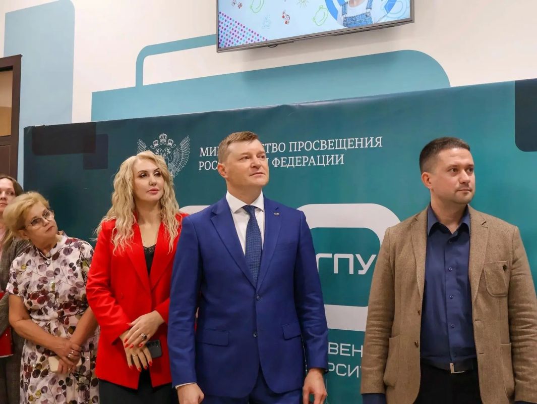В АГПУ торжественно открыли кабинет дошкольного образования В АГПУ торжественно открыли кабинет дошкольного образования