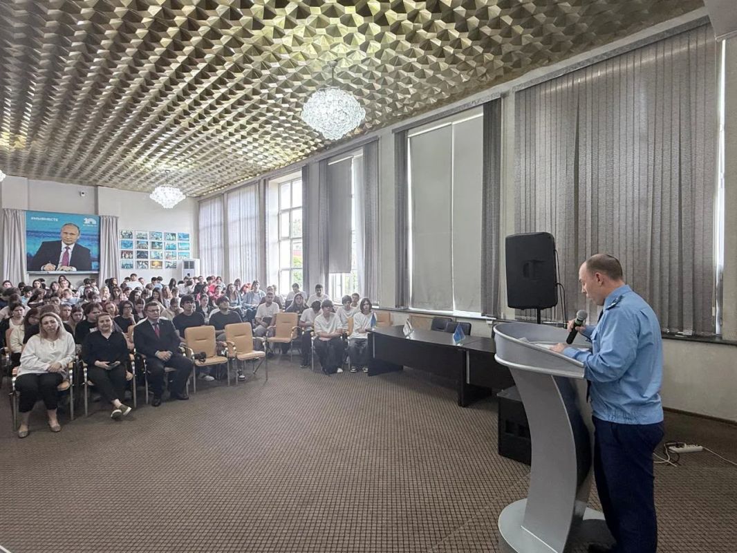 Прокуратура Адлерского района г. Сочи провела правовое просвещение студентов Прокуратура Адлерского района г. Сочи провела правовое просвещение студентов
