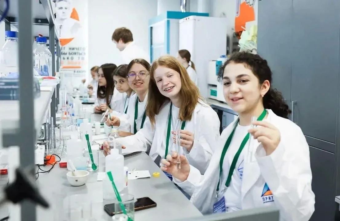 В школах Кубани открыли профильные классы по новым направлениям В школах Кубани открыли профильные классы по новым направлениям