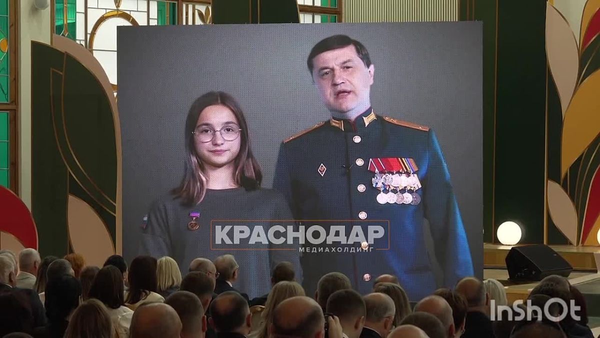 Герой СВО и его дочь-волонтёр поздравили земляков с Днём города