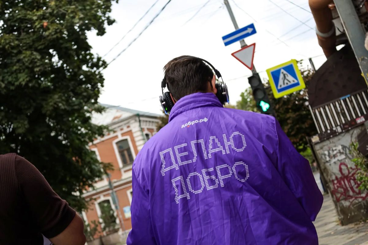 В Краснодаре впервые провели экскурсию с аудиогидом об истории добровольчества для иностранных студентов В Краснодаре впервые провели экскурсию с аудиогидом об истории добровольчества для иностранных студентов