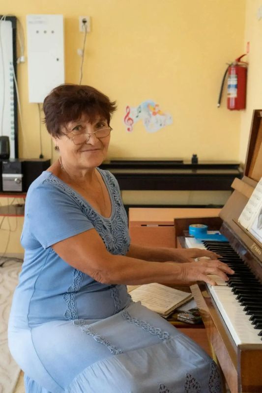 Всю жизнь с музыкой в сердце: Наталия Гомон 46 лет прививает любовь к искусству воспитанникам детского сада Всю жизнь с музыкой в сердце: Наталия Гомон 46 лет прививает любовь к искусству воспитанникам детского сада