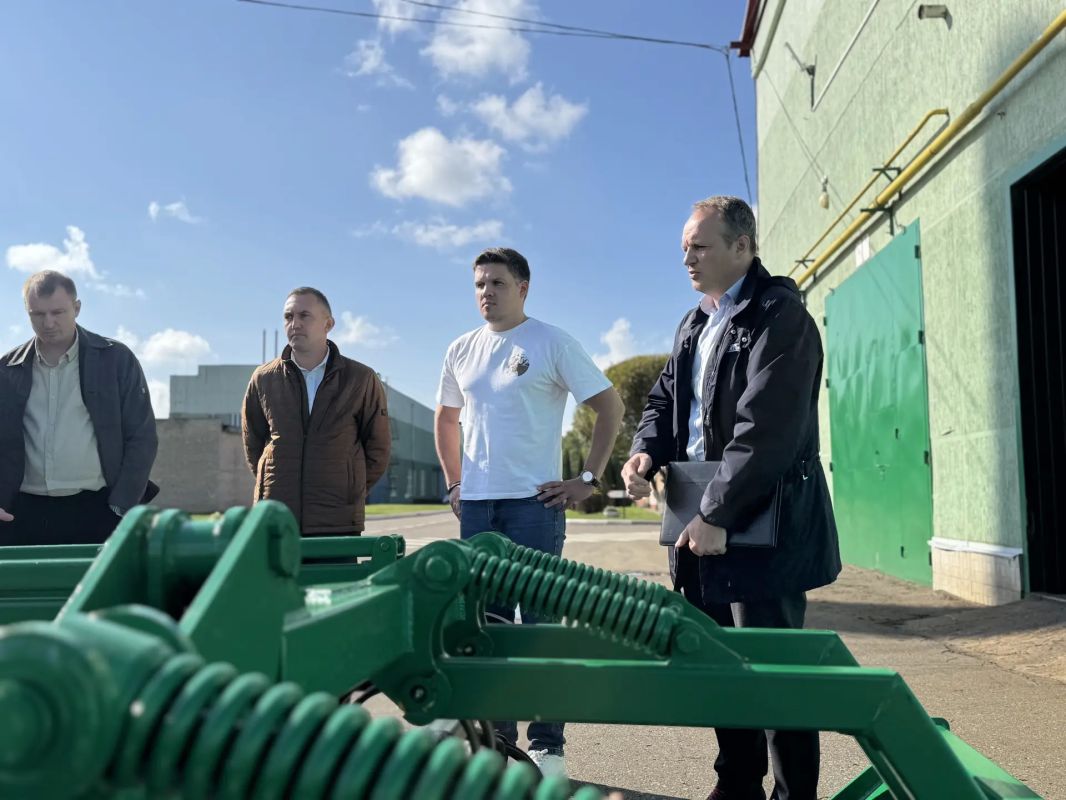 Делегация Краснодарского края посетила ведущие предприятия сельхозмашиностроения в Гродненской области Делегация Краснодарского края посетила ведущие предприятия сельхозмашиностроения в Гродненской области