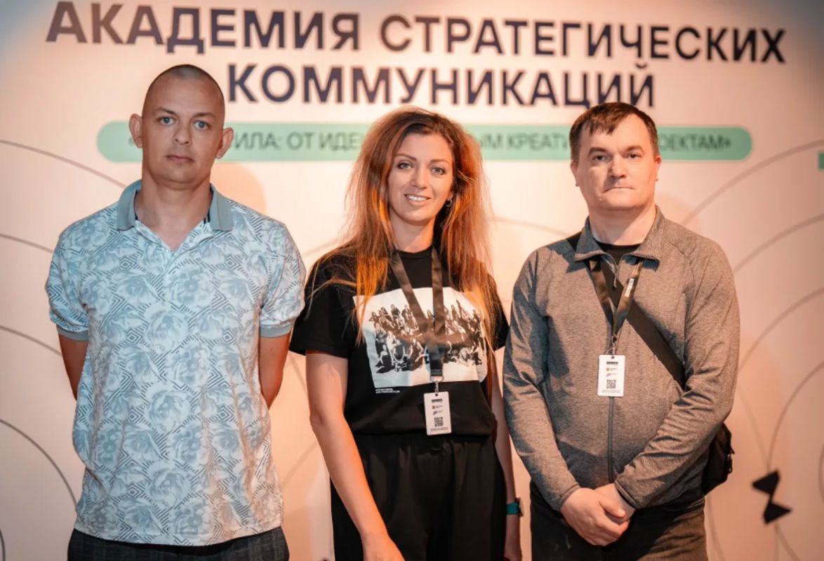 Команда из Новороссийска представила киноальманах «Найти свой путь» на модуле «Медиасила» Академии стратегических коммуникаций Команда из Новороссийска представила киноальманах «Найти свой путь» на модуле «Медиасила» Академии стратегических коммуникаций