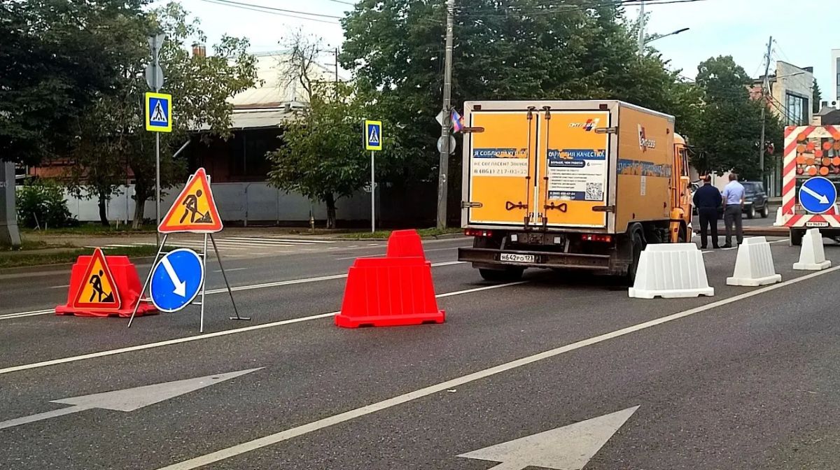 На восстановление повреждённого коллектора на Красных Партизан предварительно уйдёт не менее двух месяцев На восстановление повреждённого коллектора на Красных Партизан предварительно уйдёт не менее двух месяцев