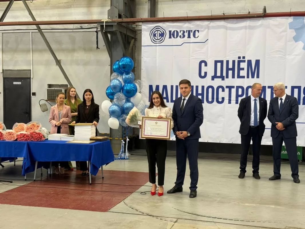 День машиностроения отпраздновали на одном из ведущих кубанских заводов станкостроительной отрасли День машиностроения отпраздновали на одном из ведущих кубанских заводов станкостроительной отрасли