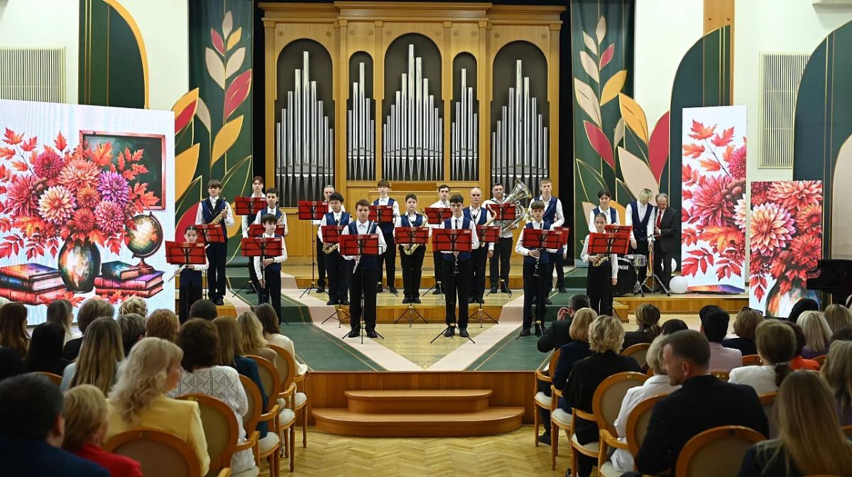 В Краснодаре состоялось торжественное мероприятие, на котором наградили заслуженных руководителей учреждений образования В Краснодаре состоялось торжественное мероприятие, на котором наградили заслуженных руководителей учреждений образования