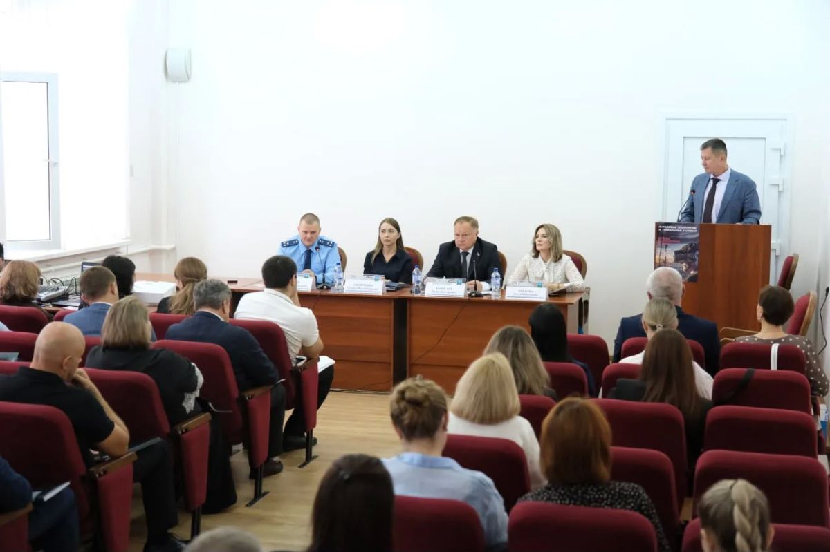 Прокурор Кавказского района принял участие в 48-й сессии Совета муниципального образования