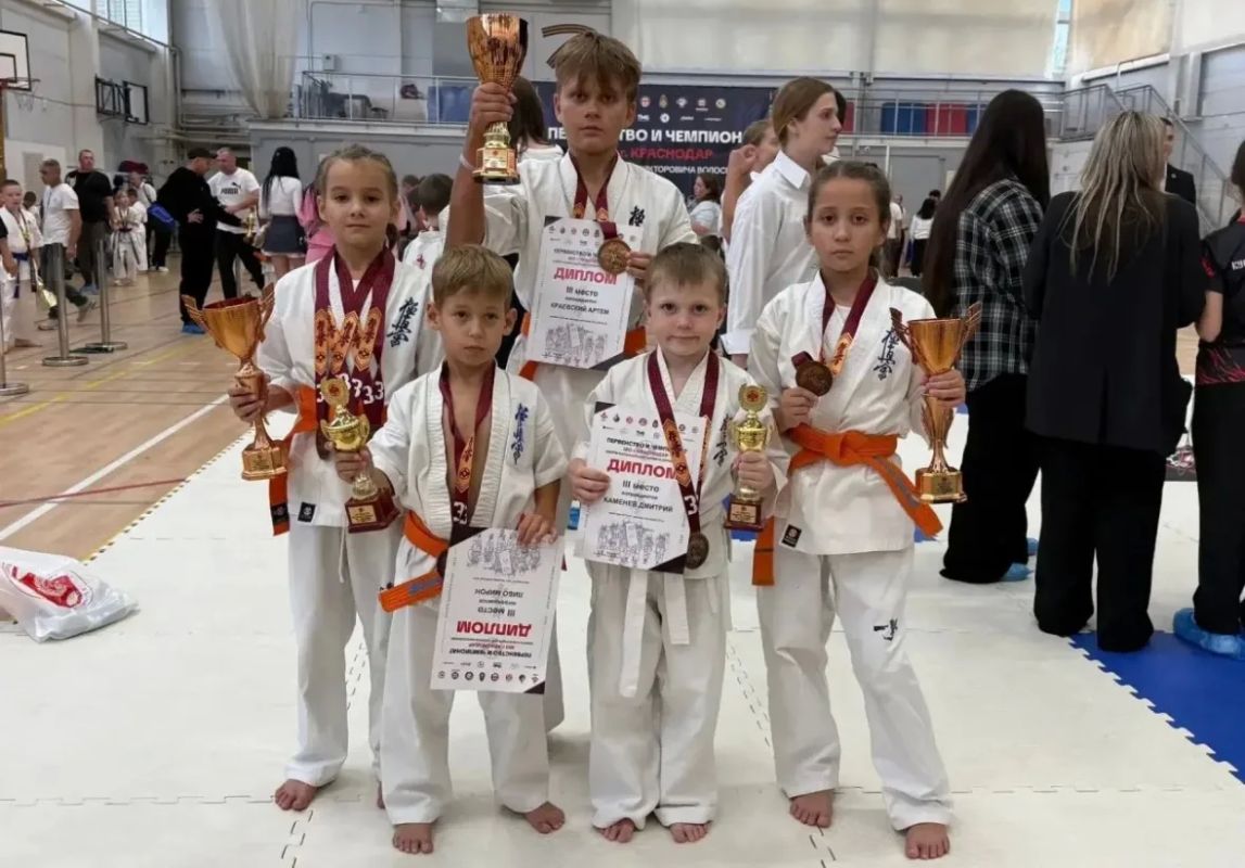 Спортсмены спортивной школы «Раевская» успешно выступили на Первенстве по киокусинкай Спортсмены спортивной школы «Раевская» успешно выступили на Первенстве по киокусинкай