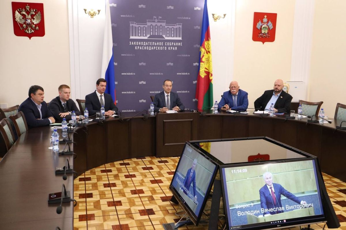 Сегодня состоялось первое пленарное заседание Государственной Думы нового, IХ созыва Сегодня состоялось первое пленарное заседание Государственной Думы нового, IХ созыва