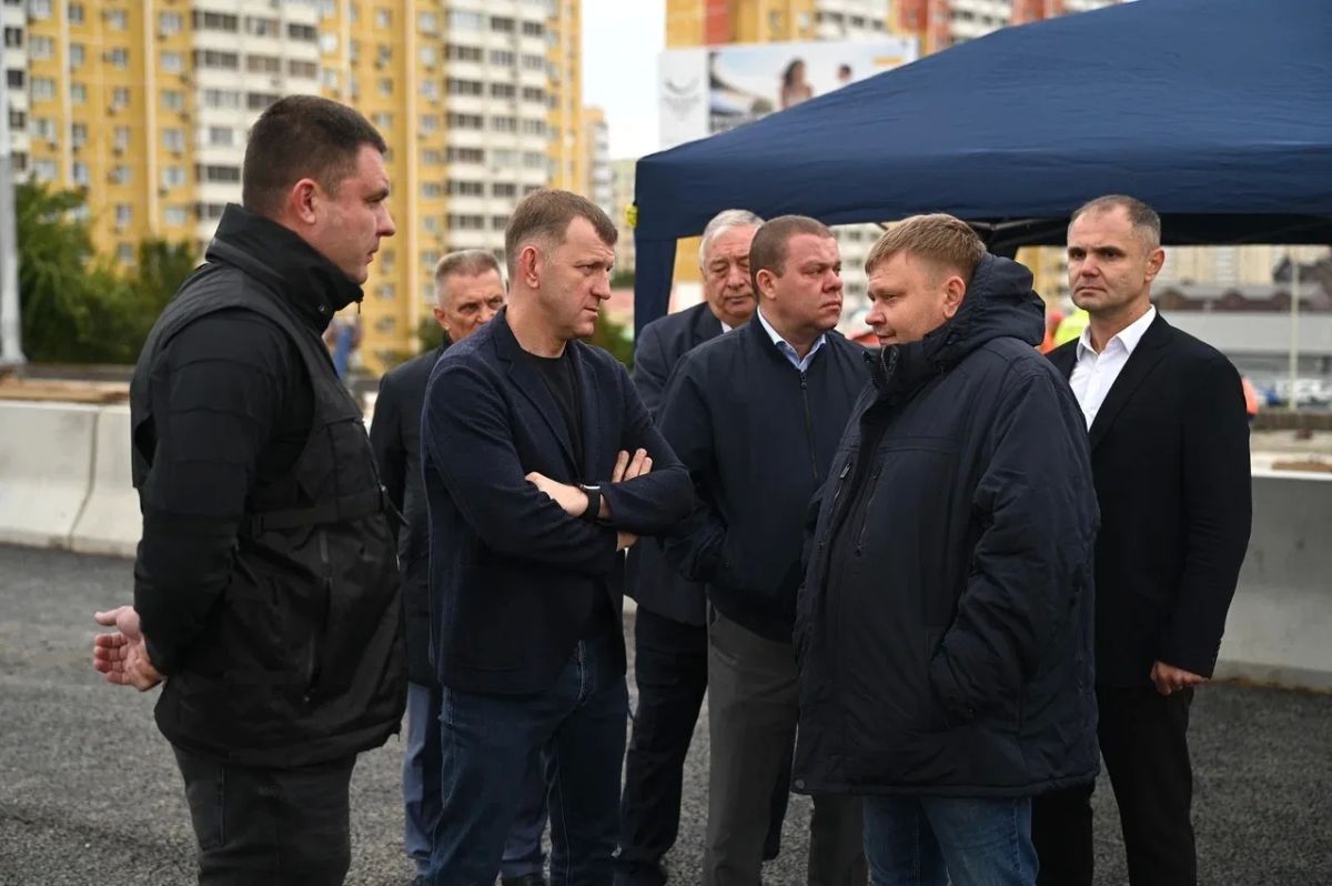 Восстановить движение автомобилей по путепроводу к аэропорту на ул. им. Фадеева планируют в октябре Восстановить движение автомобилей по путепроводу к аэропорту на ул. им. Фадеева планируют в октябре