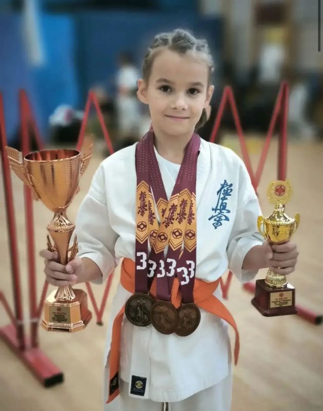 Спортсмены спортивной школы «Раевская» успешно выступили на Первенстве по киокусинкай Спортсмены спортивной школы «Раевская» успешно выступили на Первенстве по киокусинкай