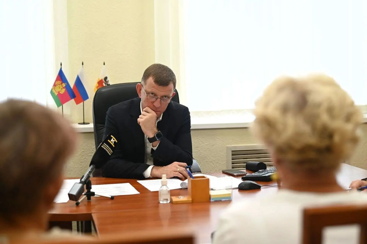 Жители Краснодара обратились к Евгению Наумову с вопросами благоустройства и газификации Жители Краснодара обратились к Евгению Наумову с вопросами благоустройства и газификации