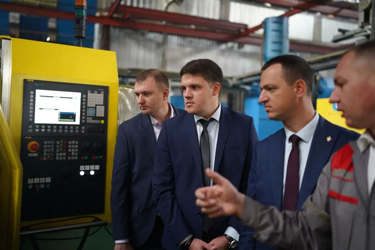 Министр промышленной политики Кубани Дмитрий Хмелько встретился с Министром промышленности Республики Беларусь Андреем Кузнецовым Министр промышленной политики Кубани Дмитрий Хмелько встретился с Министром промышленности Республики Беларусь Андреем Кузнецовым
