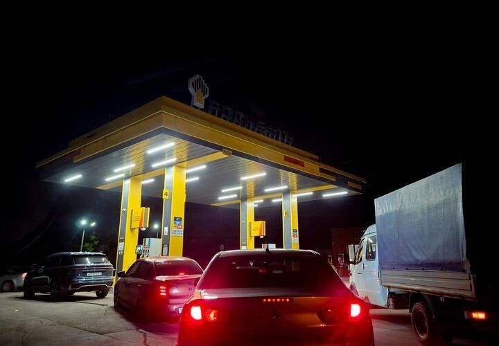 АЗС в России нарушают закон и наживаются на людях