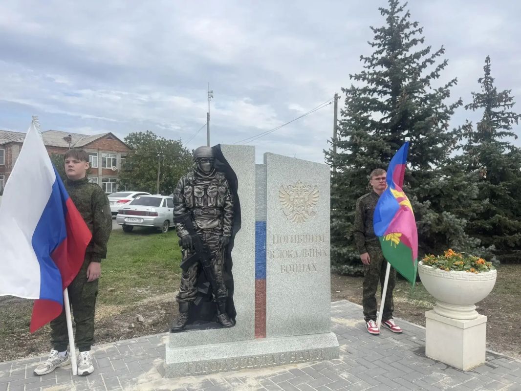 В Воронцовке и Кухаривке Ейского района состоялось торжественное открытие Аллеи памяти — святого места, призванного навечно сохранить имена героев В Воронцовке и Кухаривке Ейского района состоялось торжественное открытие Аллеи памяти — святого места, призванного навечно сохранить имена героев