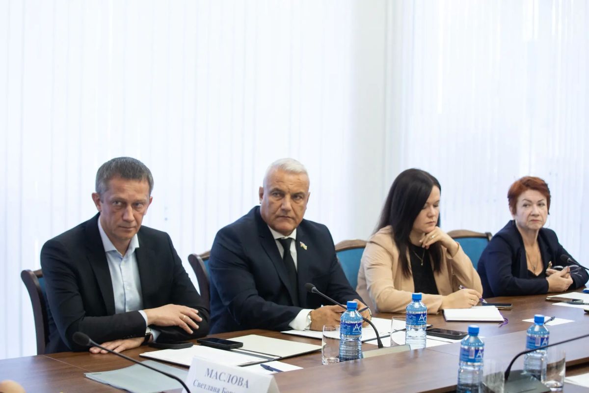 Светлана Маслова приняла участие в работе комитета ЗСК Светлана Маслова приняла участие в работе комитета ЗСК