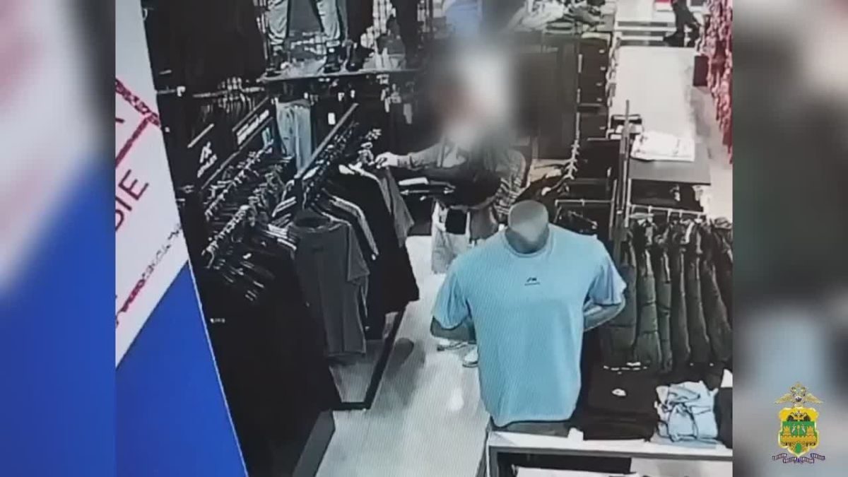 Мужчину задержали в Сочи за кражу спортивной одежды на 13 тыс