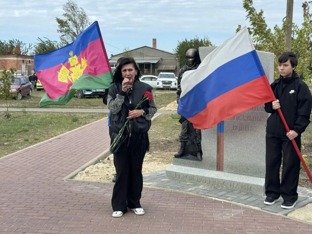 В Воронцовке и Кухаривке Ейского района состоялось торжественное открытие Аллеи памяти — святого места, призванного навечно сохранить имена героев В Воронцовке и Кухаривке Ейского района состоялось торжественное открытие Аллеи памяти — святого места, призванного навечно сохранить имена героев