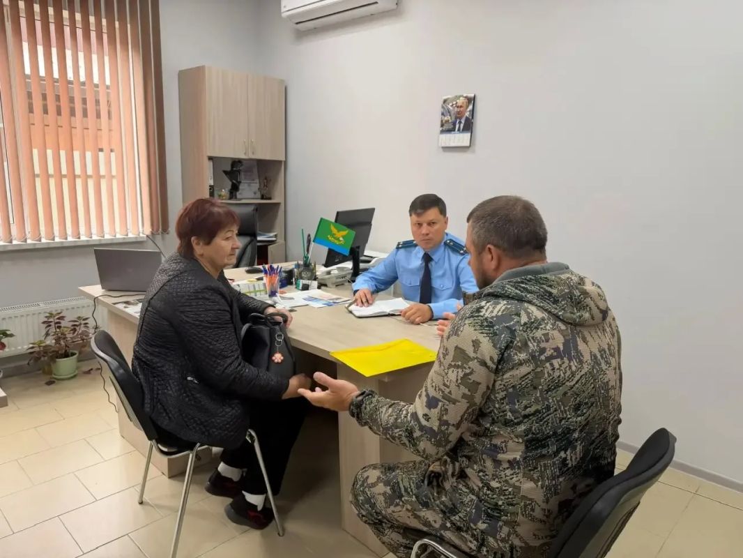 Славянская межрайонная прокуратура провела личный прием участников СВО и членов их семей в филиале фонда «Защитники Отечества», Славянском ГОСП и прокуратуре