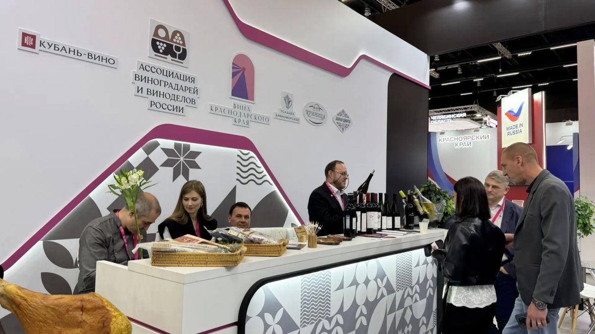 Антон Алиханов оценил промышленный потенциал Краснодарского края на выставке «Иннопром» в Минске Антон Алиханов оценил промышленный потенциал Краснодарского края на выставке «Иннопром» в Минске