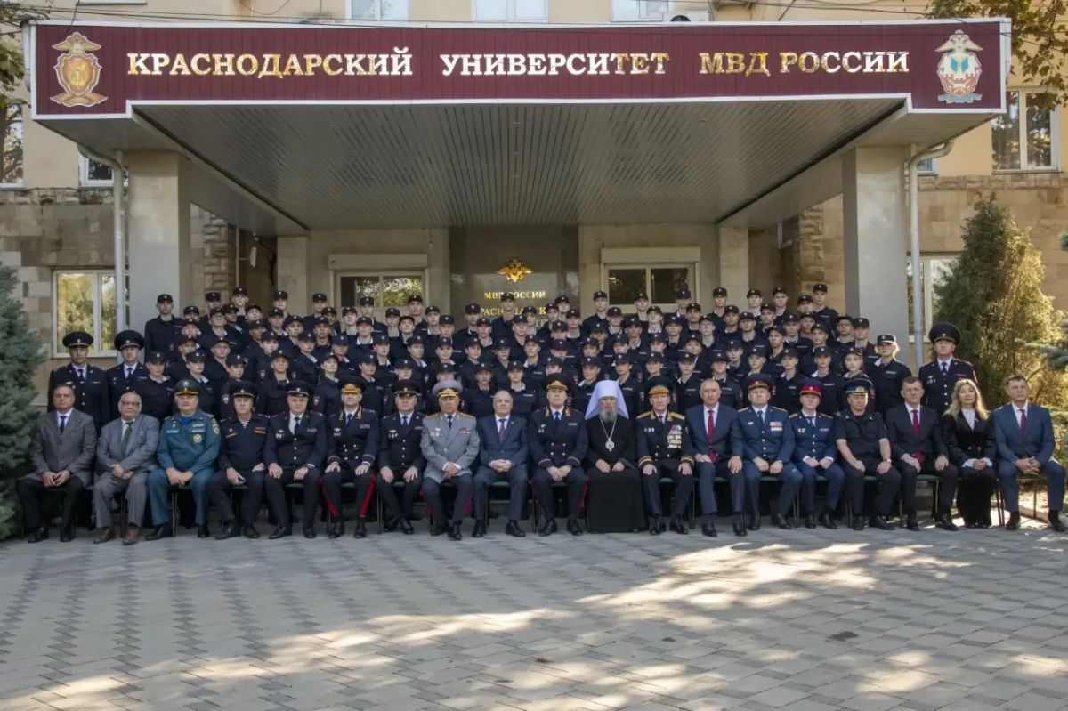 Руководство Главного управления стало почетными гостями на торжественной церемонии принятия присяги в Краснодарском университете МВД России Руководство Главного управления стало почетными гостями на торжественной церемонии принятия присяги в Краснодарском университете МВД России